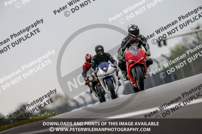 PJ Motorsport Photography;donington no limits trackday;donington park photographs;donington trackday photographs;no limits trackdays;peter wileman photography;trackday digital images;trackday photos